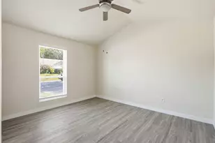 3812 Big Leaf Ln, Fort Worth, TX 76137 - Photo 7