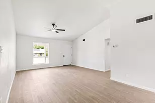 5033 Overcrest Dr, Garland, TX 75043 - Photo 3