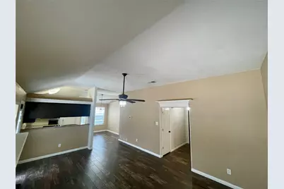 625 Main Street, Roanoke, TX 76262 - Photo 5