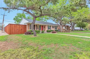 2905 Eric Ln, Farmers Branch, TX 75234 - Photo 3