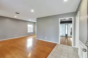 2905 Eric Ln, Farmers Branch, TX 75234 - Photo 5