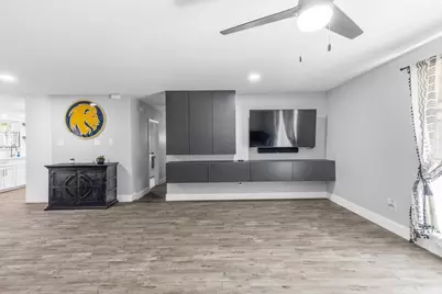 112 Royal Lane, Commerce, TX 75428 - Photo 17