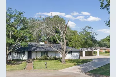 112 Royal Lane, Commerce, TX 75428 - Photo 39
