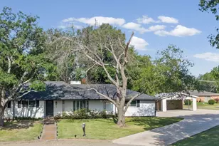 112 Royal Ln, Commerce, TX 75428 - Photo 39