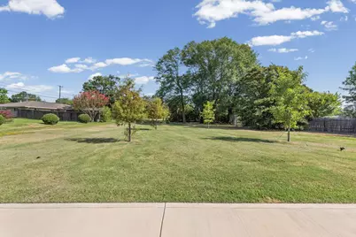 112 Royal Lane, Commerce, TX 75428 - Photo 35