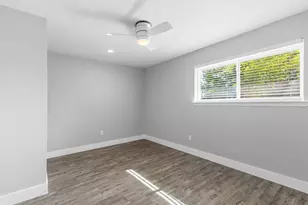 112 Royal Ln, Commerce, TX 75428 - Photo 27