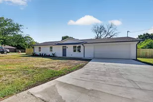 900 S 3rd St, Sanger, TX 76266 - Photo 3