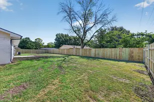 900 S 3rd St, Sanger, TX 76266 - Photo 27