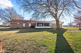 1858 Farm Rd 1506, Paris, TX 75460 - Photo 21