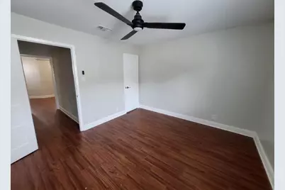 724 S Welch Street #4, Denton, TX 76201 - Photo 7