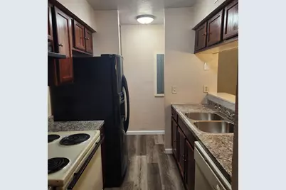 324 Valley Park Drive, Garland, TX 75043 - Photo 7