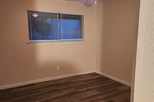 324 Valley Park Dr, Garland, TX 75043 - Photo 11