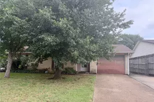 129 Astoria Dr, Cedar Hill, TX 75104 - Photo 1