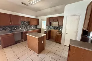9916 Crystal Valley Way, Dallas, TX 75227 - Photo 3