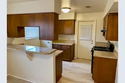 2500 S Fielder Road, Arlington, TX 76015 - Photo 5