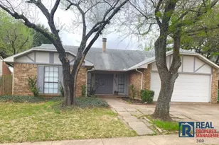 3824 Hackberry Ln, Bedford, TX 76021 - Photo 1