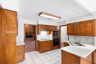 1226 Stillwater Trail, Carrollton, TX 75007 - Photo 11