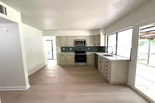5221 Reed Dr, The Colony, TX 75056 - Photo 7