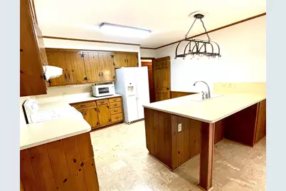 715 S Rusk Street, Gainesville, TX 76240 - Photo 9