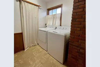 715 S Rusk Street, Gainesville, TX 76240 - Photo 23