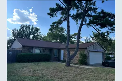 802 Matthews Court, Arlington, TX 76012 - Photo 1