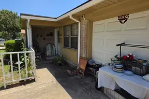 4302 Longleaf Dr, Garland, TX 75042 - Photo 9