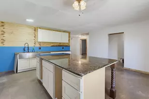 205 Co Rd 1794, Sunset, TX 76270 - Photo 27