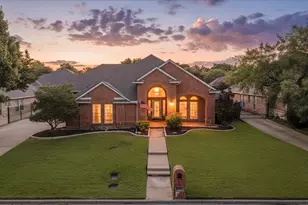 1013 Brook Arbor Dr, Mansfield, TX 76063 - Photo 1
