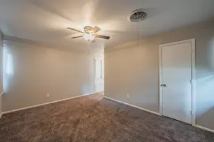 5616 Ammons St, Haltom City, TX 76117 - Photo 9