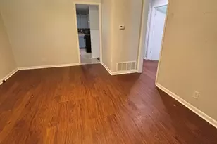 1204 Stuart Rd, Denton, TX 76209 - Photo 3