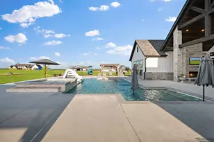 412 Royal Santana Run, Weatherford, TX 76087 - Photo 31
