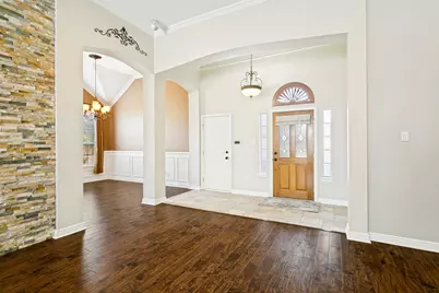 5713 Kelly Court, Haltom City, TX 76137 - Photo 3