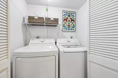 5200 Martel Avenue #24B, Dallas, TX 75206 - Photo 21
