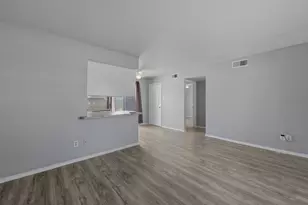 1607 Mary K Ln, White Settlement, TX 76108 - Photo 3