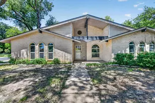 1901 Knoxville Dr, Bedford, TX 76022 - Photo 3
