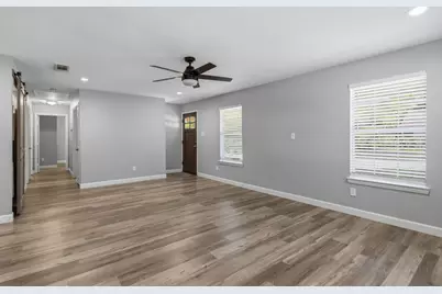 1000 W White Avenue, McKinney, TX 75069 - Photo 5