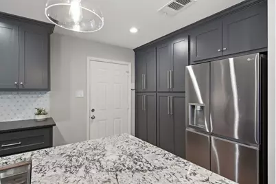 1000 W White Avenue, McKinney, TX 75069 - Photo 9