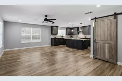 1000 W White Avenue, McKinney, TX 75069 - Photo 3