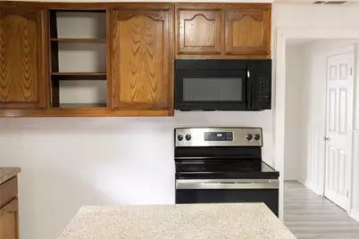 936 E Cantey Street, Fort Worth, TX 76104 - Photo 11