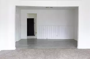 936 E Cantey St, Fort Worth, TX 76104 - Photo 9