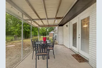 410 E White Street, Pilot Point, TX 76258 - Photo 21