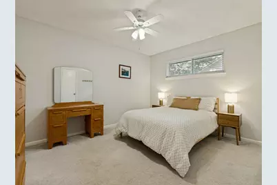 410 E White Street, Pilot Point, TX 76258 - Photo 17
