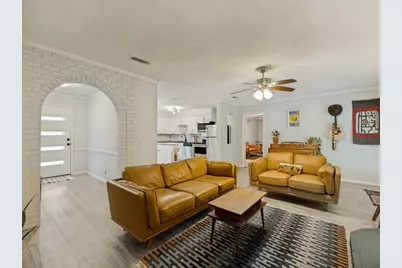 410 E White Street, Pilot Point, TX 76258 - Photo 11