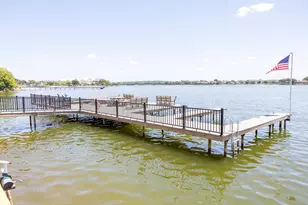 401 E Pearl St, Granbury, TX 76048 - Photo 25