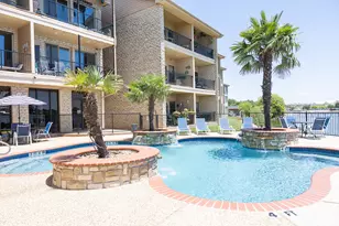 401 E Pearl St, Granbury, TX 76048 - Photo 21