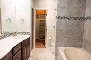 401 E Pearl St, Granbury, TX 76048 - Photo 13