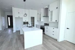3905 Blue Ridge Blvd, Dallas, TX 75233 - Photo 5