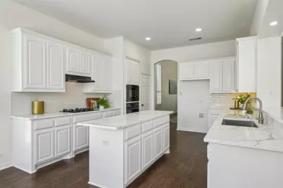 1045 Sir Lancelot Circle, Lewisville, TX 75056 - Photo 9