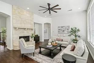 1045 Sir Lancelot Cir, Lewisville, TX 75056 - Photo 3