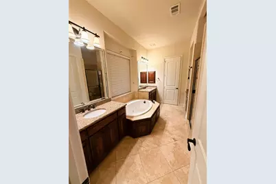 2215 Longview Road, Irving, TX 75063 - Photo 13